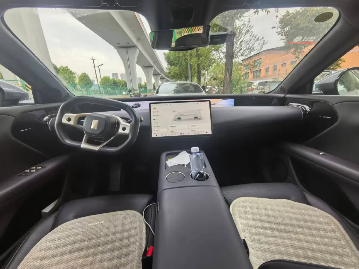 2024 Avatr 07 1.5T 156HP L4 REEV 39.05KWH,autocango,china used car exporter,china ev exporter,chinese used car exporter,chinese used ev exporter