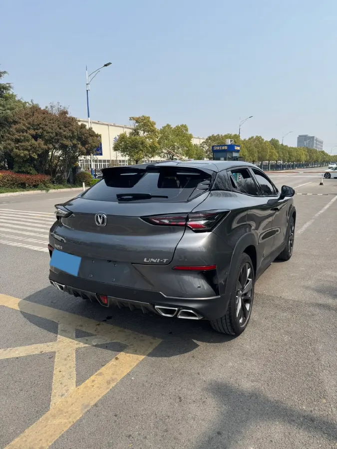 2021 ChangAn UNI-T 1.5T 180HP L4 7DCT,autocango,china used car exporter,china ev exporter,chinese used car exporter,chinese used ev exporter