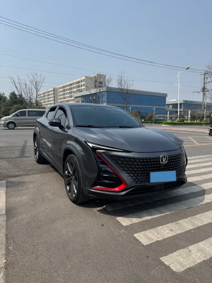 2021 ChangAn UNI-T 1.5T 180HP L4 7DCT,autocango,china used car exporter,china ev exporter,chinese used car exporter,chinese used ev exporter