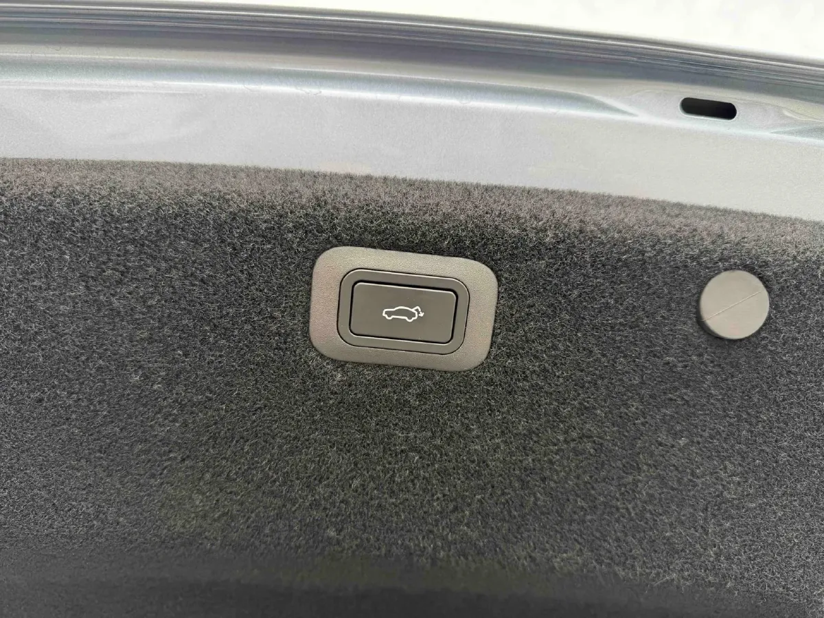 2025 MAXUS InterstellarX 2.5T 224HP L4 8AT,autocango,china used car exporter,china ev exporter,chinese used car exporter,chinese used ev exporter