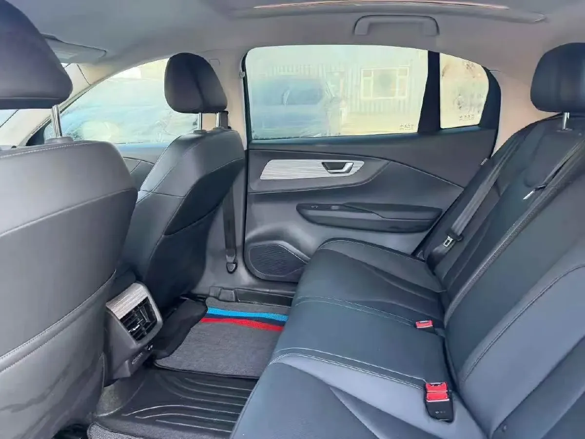 2024 HongQi E-QM5 BEV 60KWH,autocango,china used car exporter,china ev exporter,chinese used car exporter,chinese used ev exporter