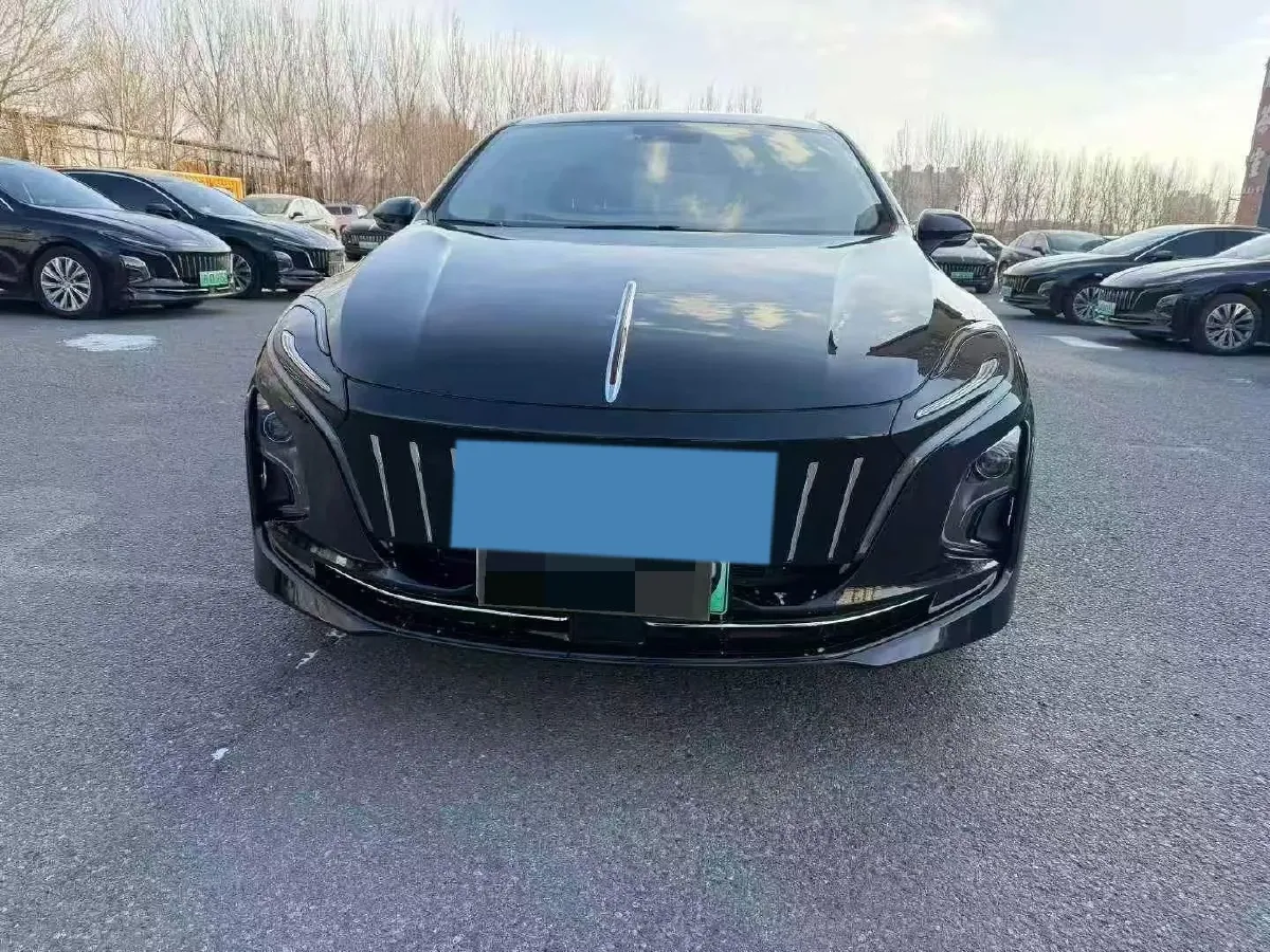 2024 HongQi E-QM5 BEV 60KWH,autocango,china used car exporter,china ev exporter,chinese used car exporter,chinese used ev exporter