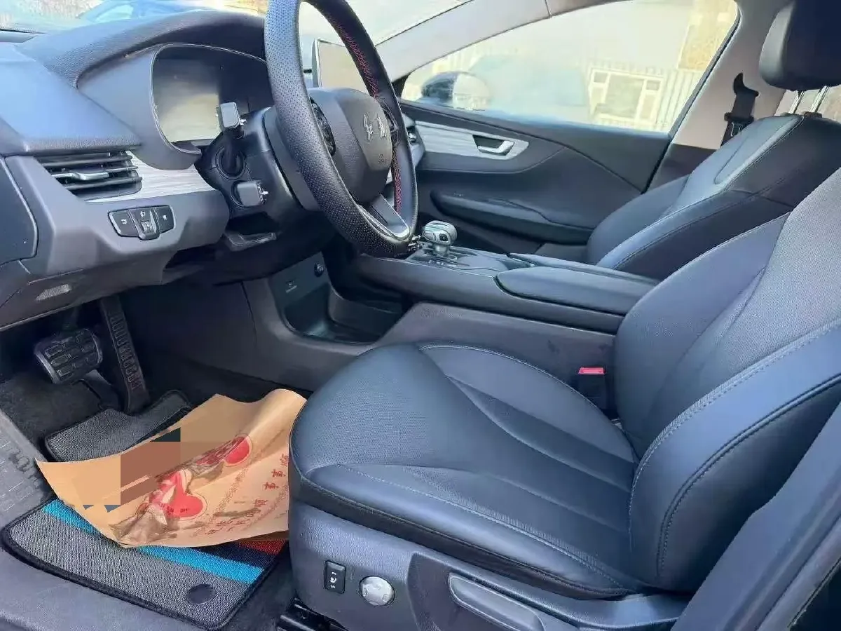 2024 HongQi E-QM5 BEV 60KWH,autocango,china used car exporter,china ev exporter,chinese used car exporter,chinese used ev exporter