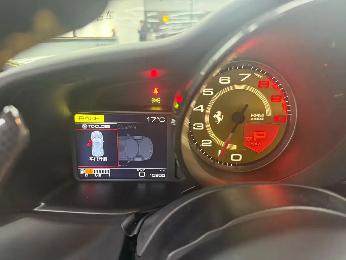 2015 Ferrari 488 3.9T 670HP V8 7DCT,autocango,china used car exporter,china ev exporter,chinese used car exporter,chinese used ev exporter