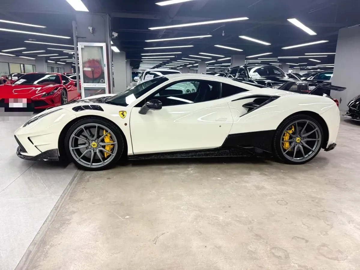 2015 Ferrari 488 3.9T 670HP V8 7DCT,autocango,china used car exporter,china ev exporter,chinese used car exporter,chinese used ev exporter