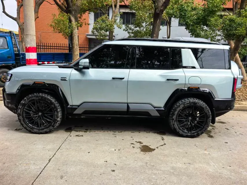 2025 FangChengBao Bao 8 2.0T 245HP L4 E-CVT PHEV 36.8KWH,autocango,china used car exporter,china ev exporter,chinese used car exporter,chinese used ev exporter