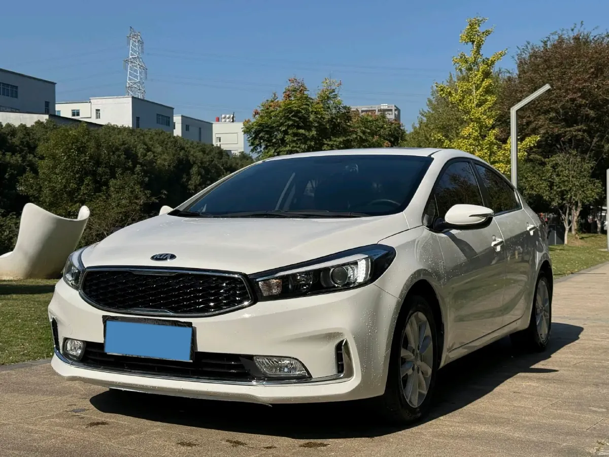 2016 Kia K3 1.6L 128HP L4 6MT,autocango,china used car exporter,china ev exporter,chinese used car exporter,chinese used ev exporter