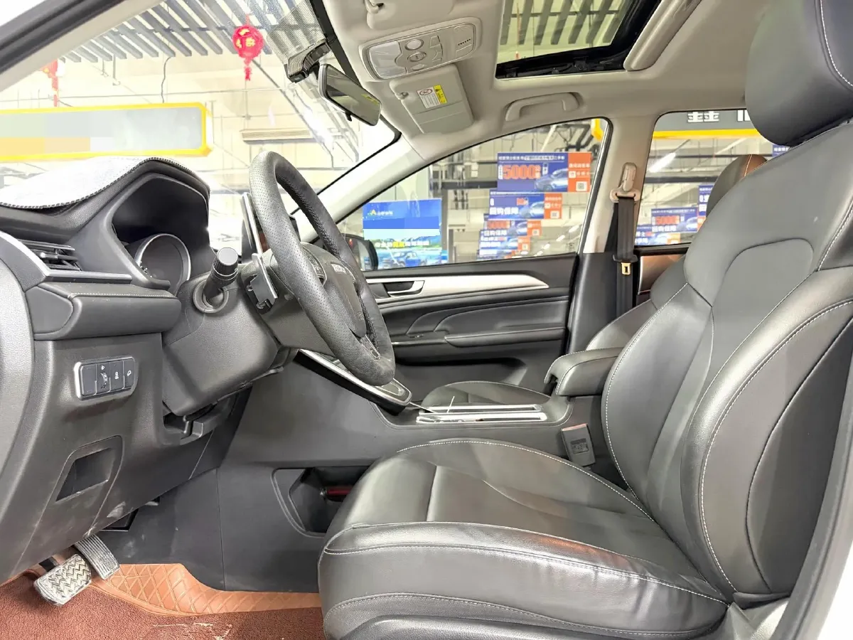 2023 Haval M6 1.5T 150HP L4 7DCT,autocango,china used car exporter,china ev exporter,chinese used car exporter,chinese used ev exporter