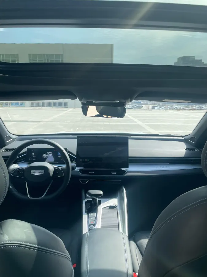 2025 Geely Preface 1.5T 181HP L4 7DCT,autocango,china used car exporter,china ev exporter,chinese used car exporter,chinese used ev exporter