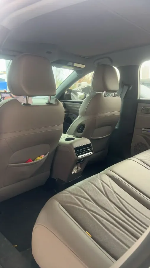 2025 Geely Galaxy Starshine 8 1.5L 112HP L4 1DHT PHEV,autocango,china used car exporter,china ev exporter,chinese used car exporter,chinese used ev exporter