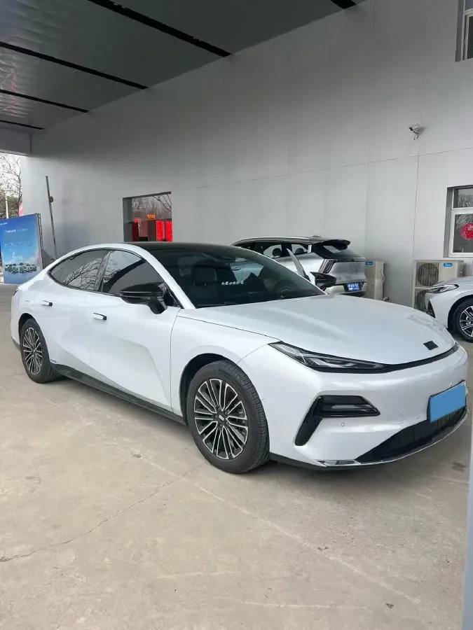 2025 Geely Galaxy Starshine 8 1.5L 112HP L4 1DHT PHEV,autocango,china used car exporter,china ev exporter,chinese used car exporter,chinese used ev exporter