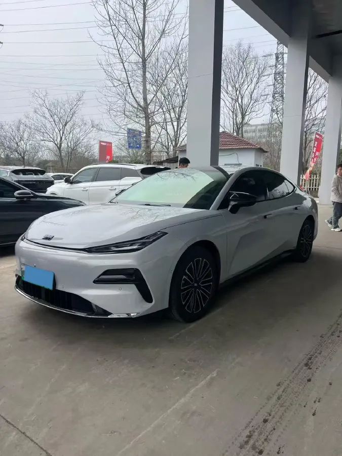 2025 Geely Galaxy Starshine 8 1.5L 112HP L4 1DHT PHEV,autocango,china used car exporter,china ev exporter,chinese used car exporter,chinese used ev exporter