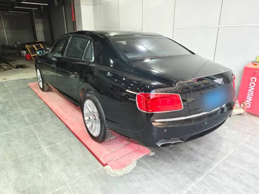 2016 Bentley Flying Spur 4.0T 507HP V8 8AT,autocango,china used car exporter,china ev exporter,chinese used car exporter,chinese used ev exporter