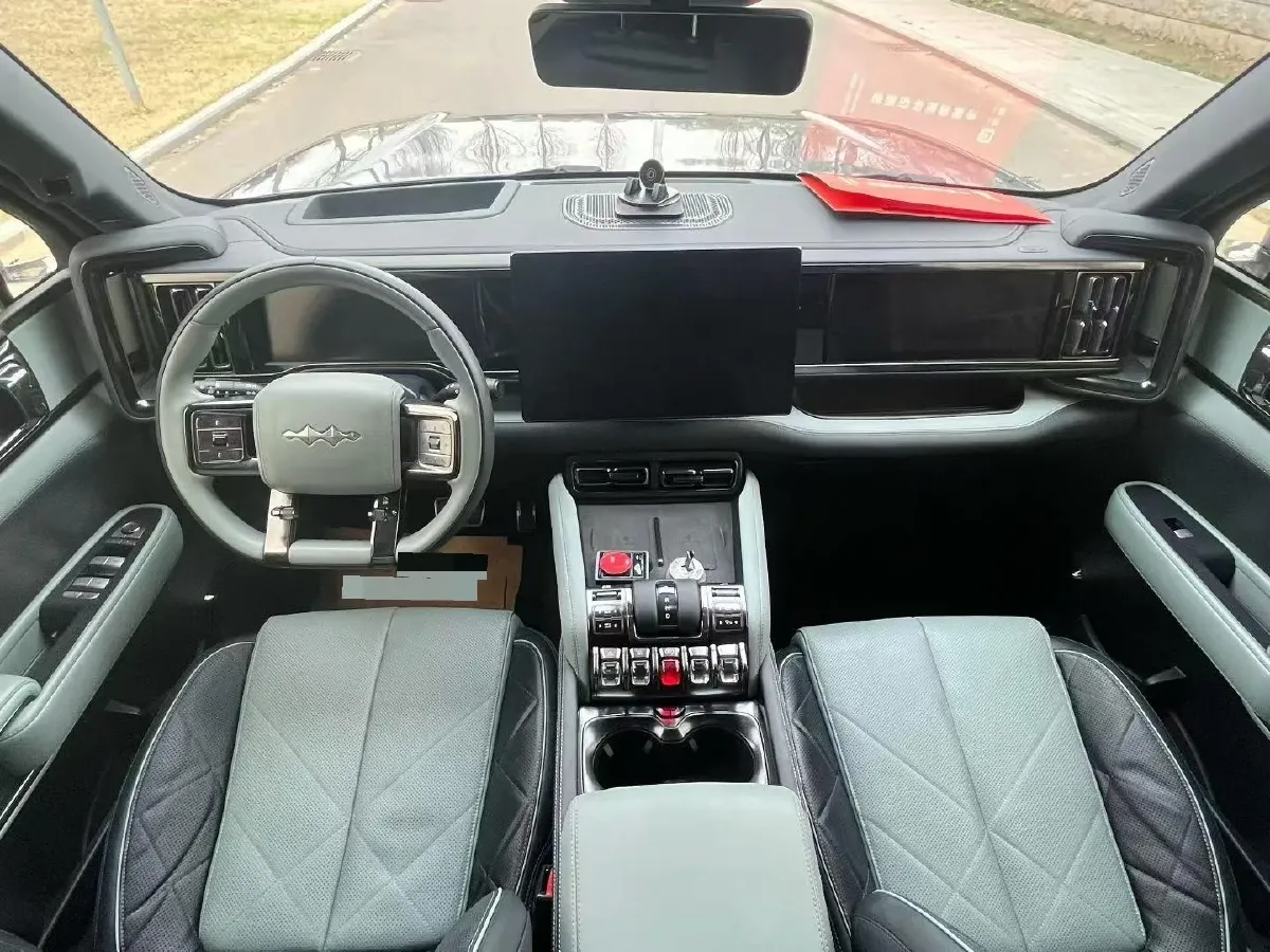 2023 Toyota Crown Kluger 2.5L 189HP L4 E-CVT Hybrid,autocango,china used car exporter,china ev exporter,chinese used car exporter,chinese used ev exporter
