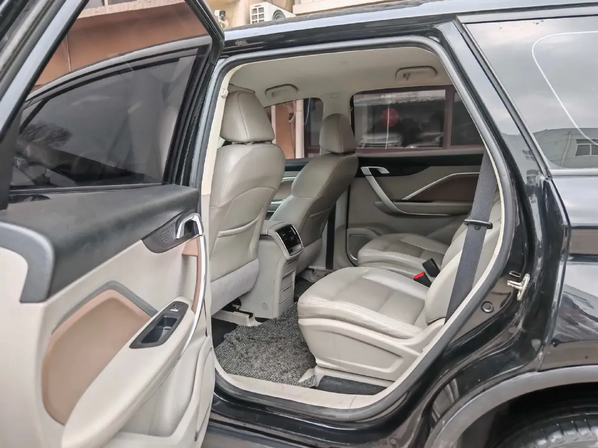 2021 Geely JiaJi 1.8T 184HP L4 7DCT,autocango,china used car exporter,china ev exporter,chinese used car exporter,chinese used ev exporter