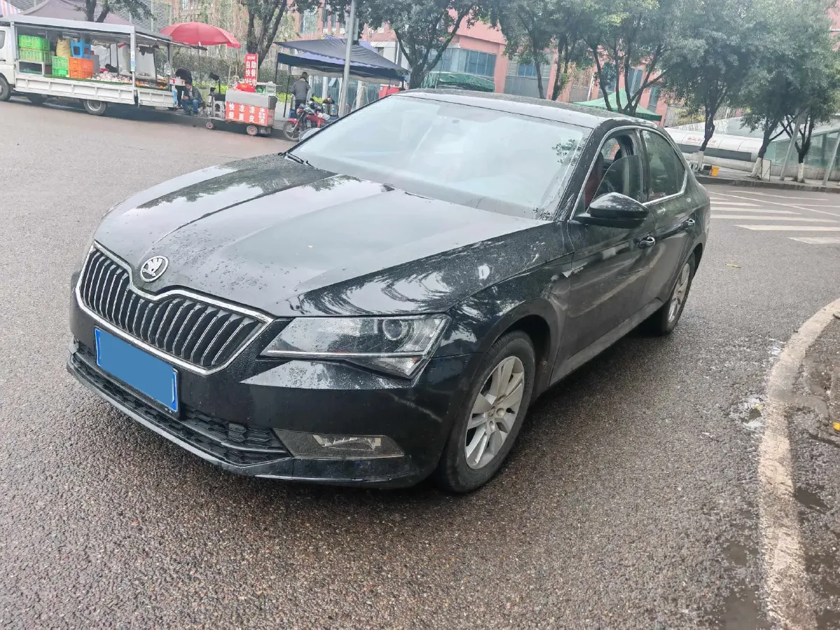 2016 Skoda Superb 1.4T 150HP L4 7DCT,autocango,china used car exporter,china ev exporter,chinese used car exporter,chinese used ev exporter