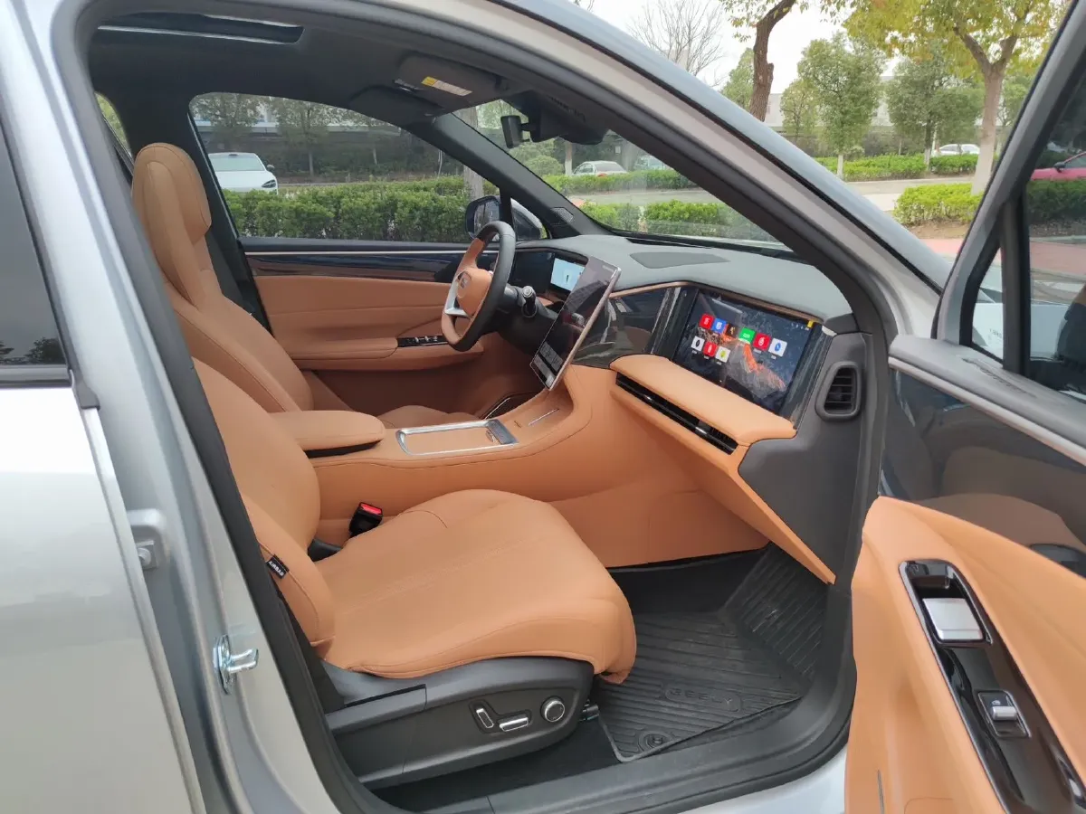 2025 Geely Galaxy L7 1.5L 112HP L4 1DHT PHEV 18.4KWH,autocango,china used car exporter,china ev exporter,chinese used car exporter,chinese used ev exporter