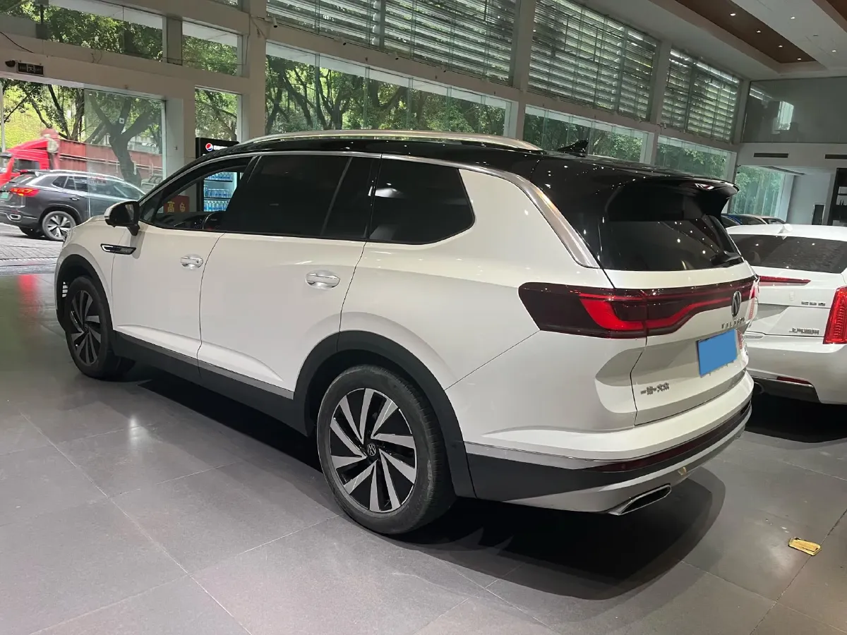 2021 Volkswagen Talagon 2.0T 220HP L4 7DCT,autocango,china used car exporter,china ev exporter,chinese used car exporter,chinese used ev exporter