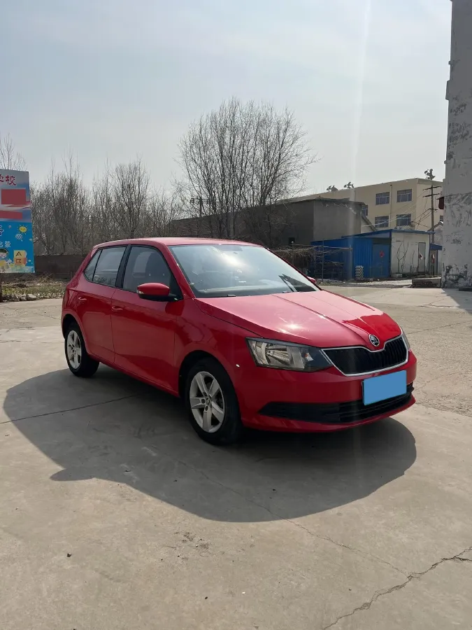 2017 Skoda Fabia 1.4L 90HP L4 6AT,autocango,china used car exporter,china ev exporter,chinese used car exporter,chinese used ev exporter