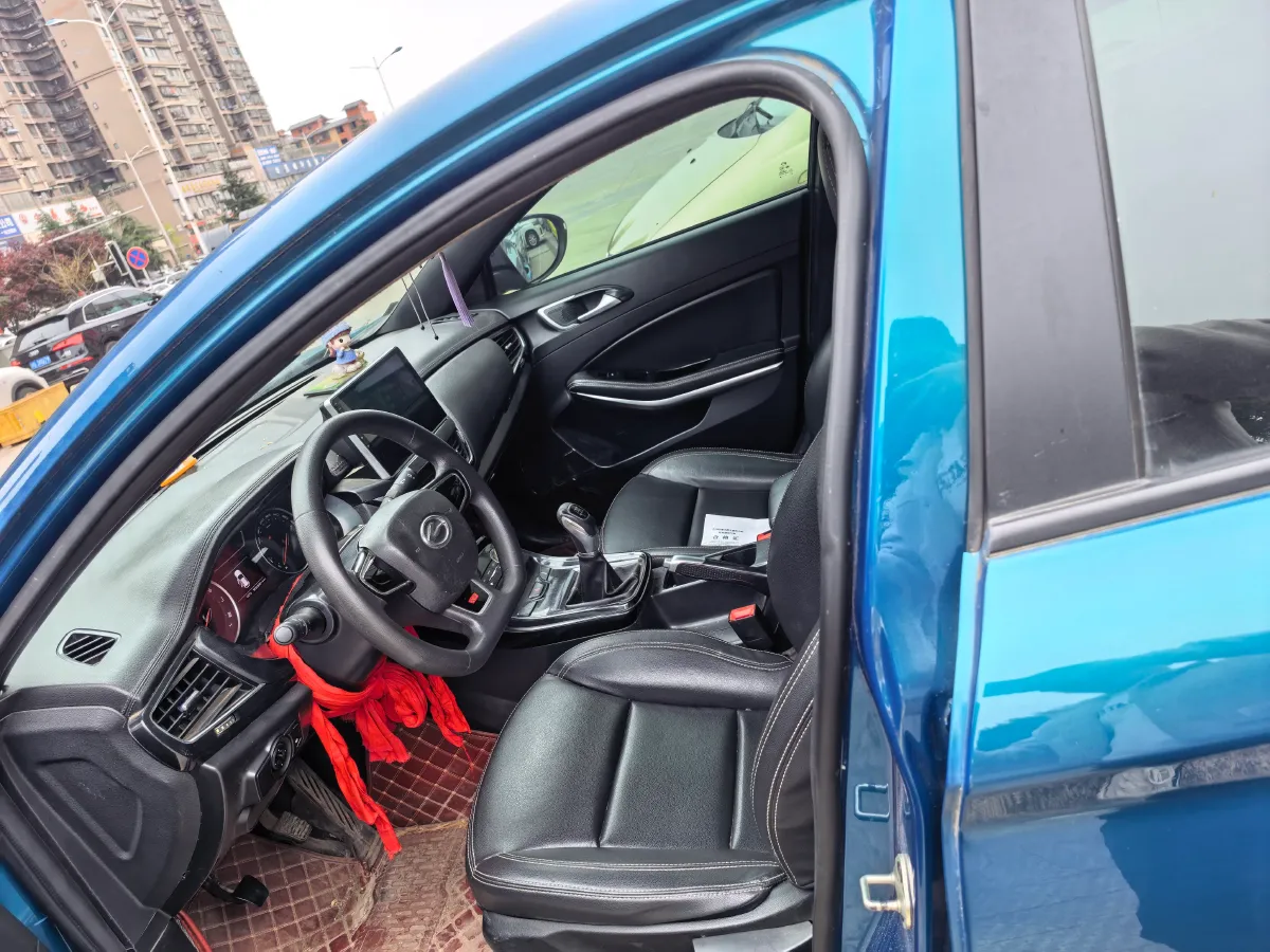 2018 DongFeng Forthing Joyear X5 1.6L 122HP L4 5MT,autocango,china used car exporter,china ev exporter,chinese used car exporter,chinese used ev exporter