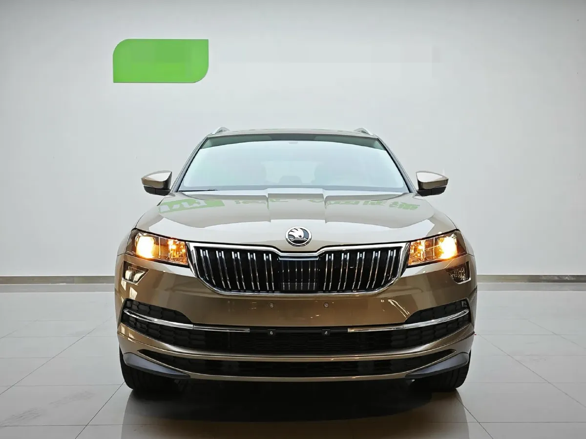 2022 Skoda Karoq 1.4T 150HP L4 7DCT,autocango,china used car exporter,china ev exporter,chinese used car exporter,chinese used ev exporter