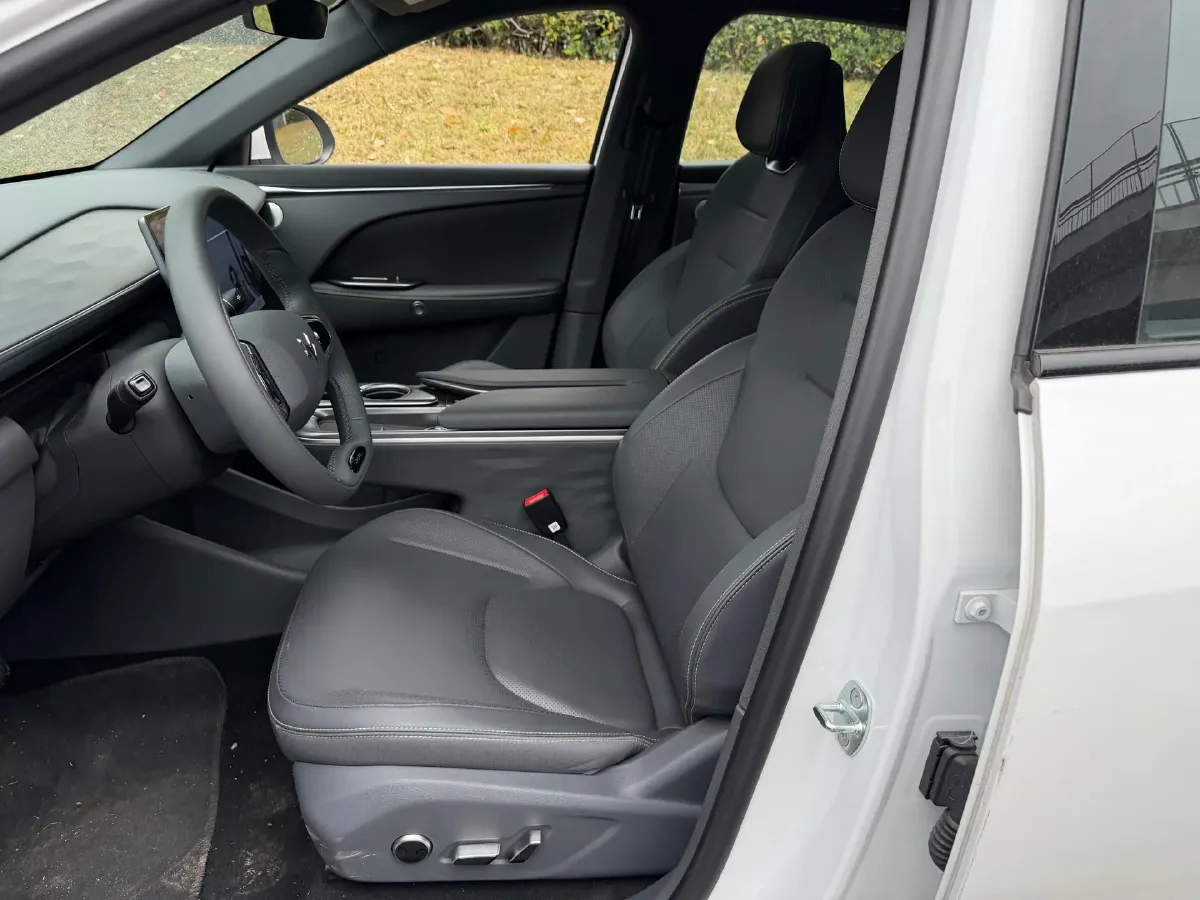 2025 MAXUS G10 2.0T 261HP L4 8AT,autocango,china used car exporter,china ev exporter,chinese used car exporter,chinese used ev exporter