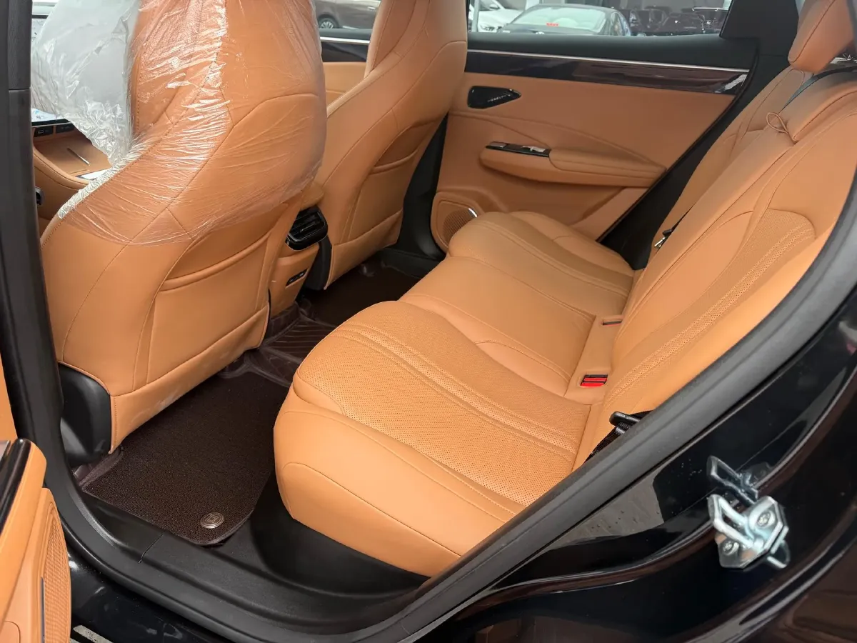 2025 Geely Galaxy L7 1.5L 112HP L4 1DHT PHEV 18.4KWH,autocango,china used car exporter,china ev exporter,chinese used car exporter,chinese used ev exporter