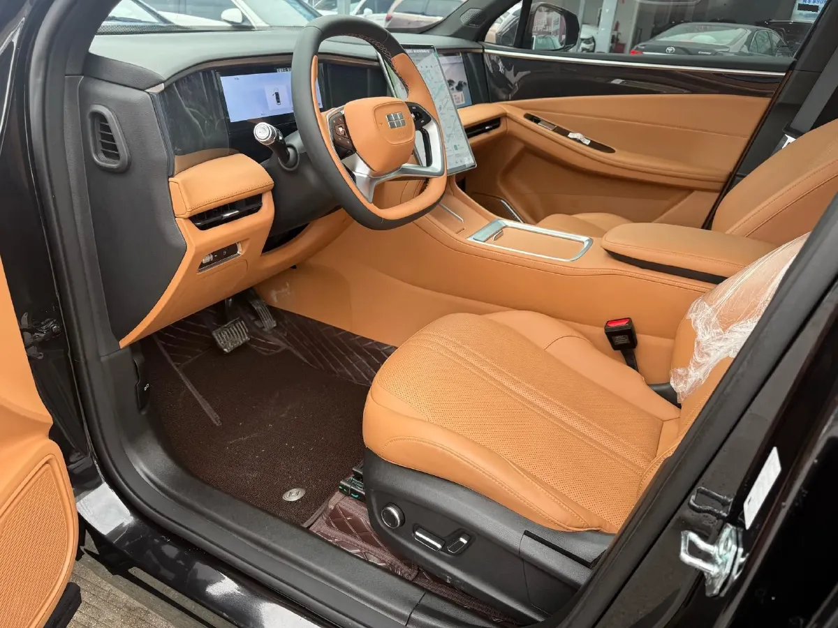 2025 Geely Galaxy L7 1.5L 112HP L4 1DHT PHEV 18.4KWH,autocango,china used car exporter,china ev exporter,chinese used car exporter,chinese used ev exporter