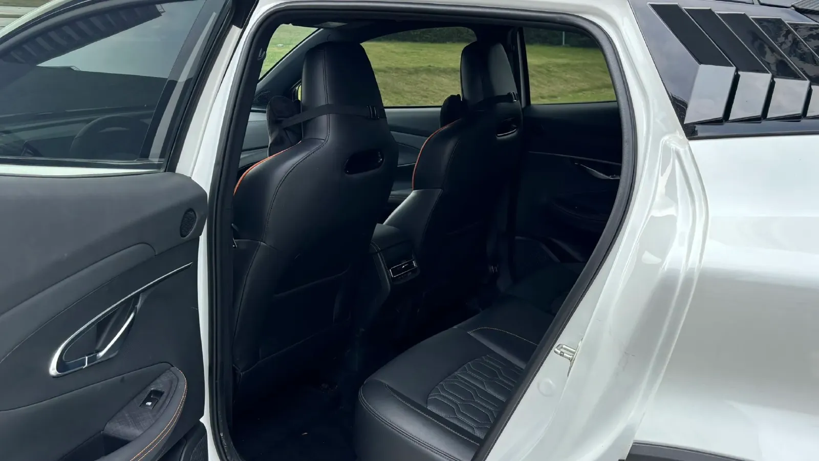 2022 ChangAn UNI-T 2.0T 233HP L4 8AT,autocango,china used car exporter,china ev exporter,chinese used car exporter,chinese used ev exporter