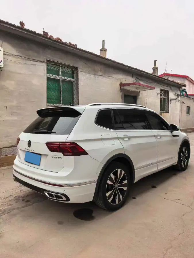 2023 Volkswagen Tiguan L 1.5T 160HP L4 7DCT,autocango,china used car exporter,china ev exporter,chinese used car exporter,chinese used ev exporter