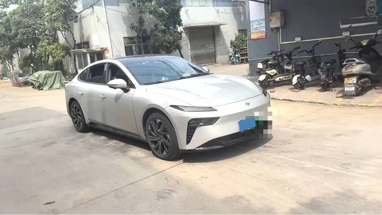 2024 DongFeng eπ eπ007 REEV 105HP REEV 28.4KWH,autocango,china used car exporter,china ev exporter,chinese used car exporter,chinese used ev exporter