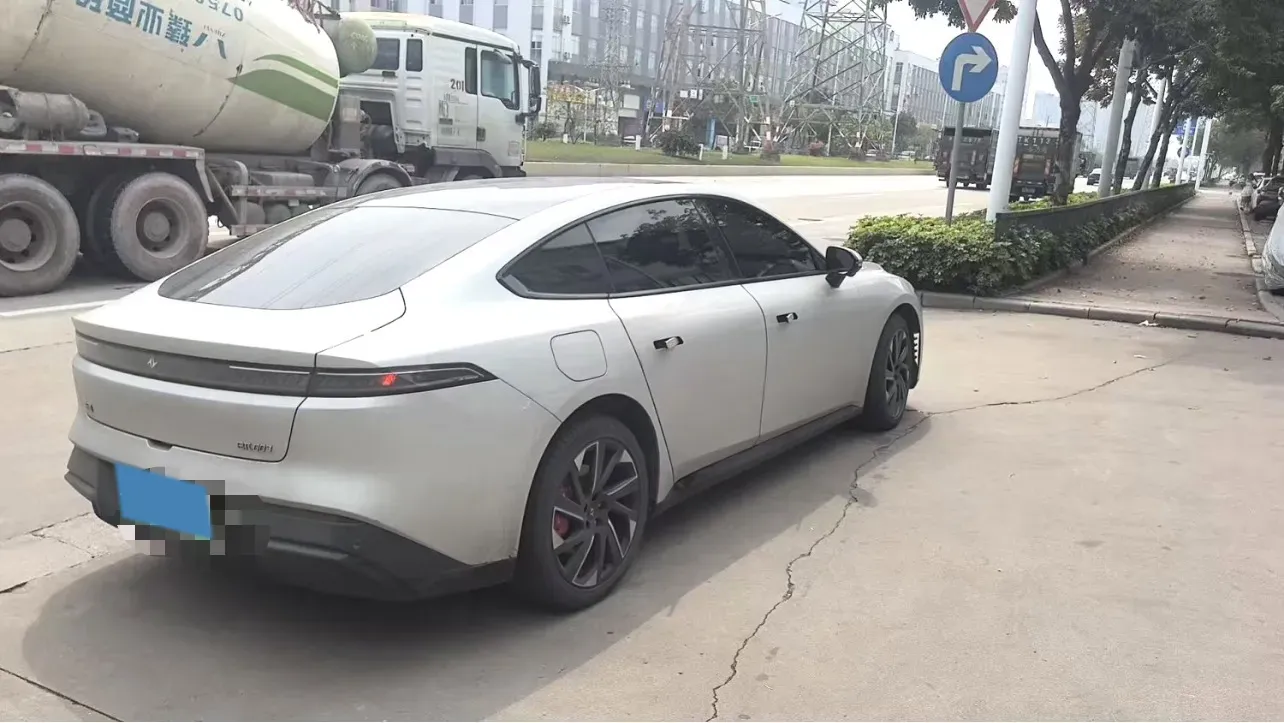 2024 DongFeng eπ eπ007 REEV 105HP REEV 28.4KWH,autocango,china used car exporter,china ev exporter,chinese used car exporter,chinese used ev exporter