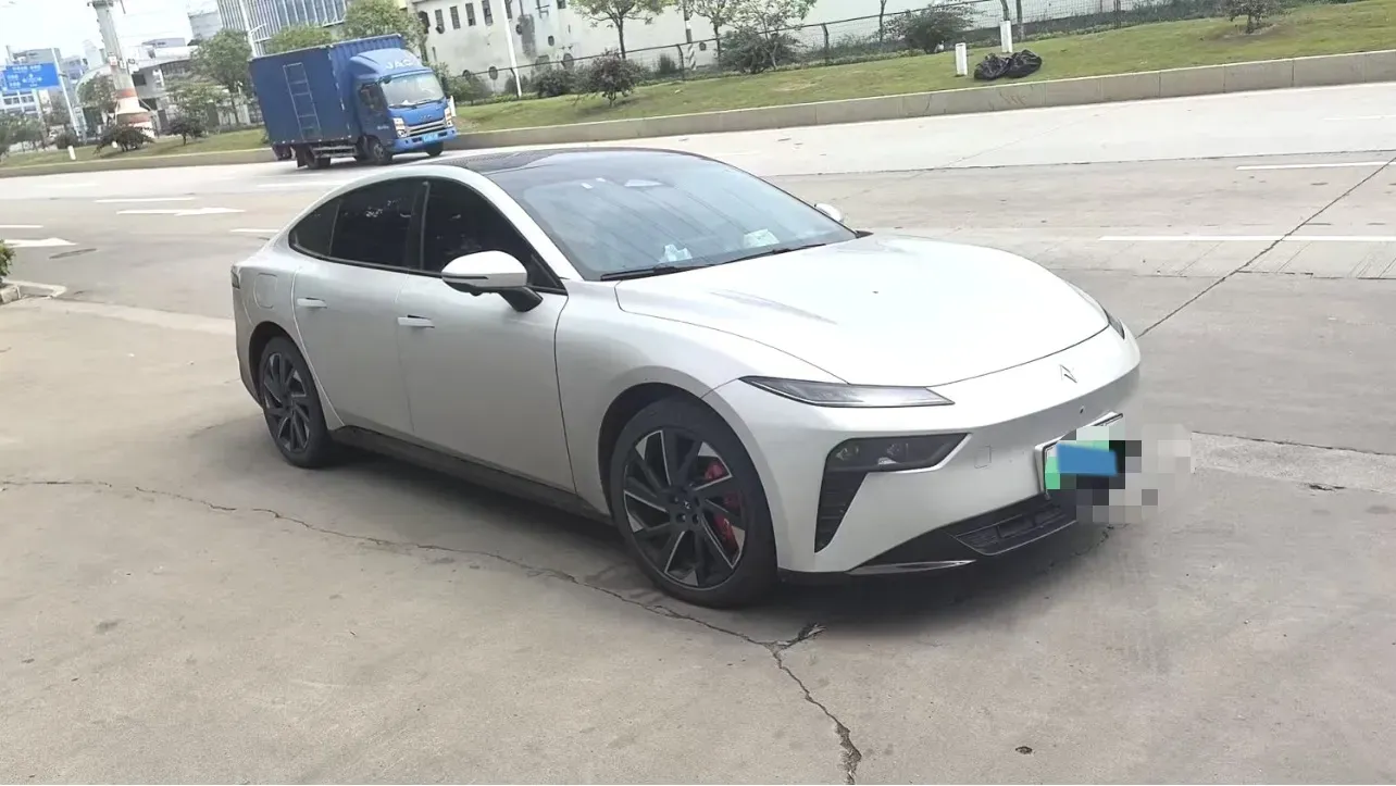 2024 DongFeng eπ eπ007 REEV 105HP REEV 28.4KWH,autocango,china used car exporter,china ev exporter,chinese used car exporter,chinese used ev exporter