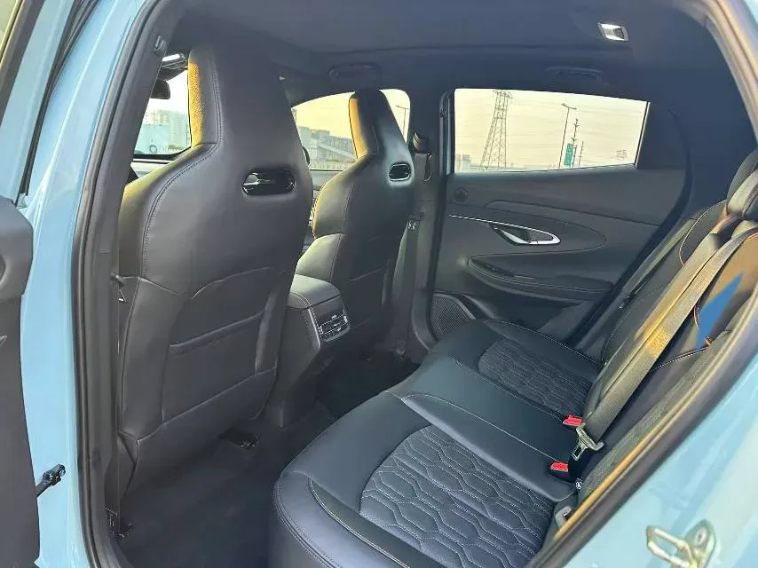 2022 ChangAn UNI-T 2.0T 233HP L4 8AT,autocango,china used car exporter,china ev exporter,chinese used car exporter,chinese used ev exporter