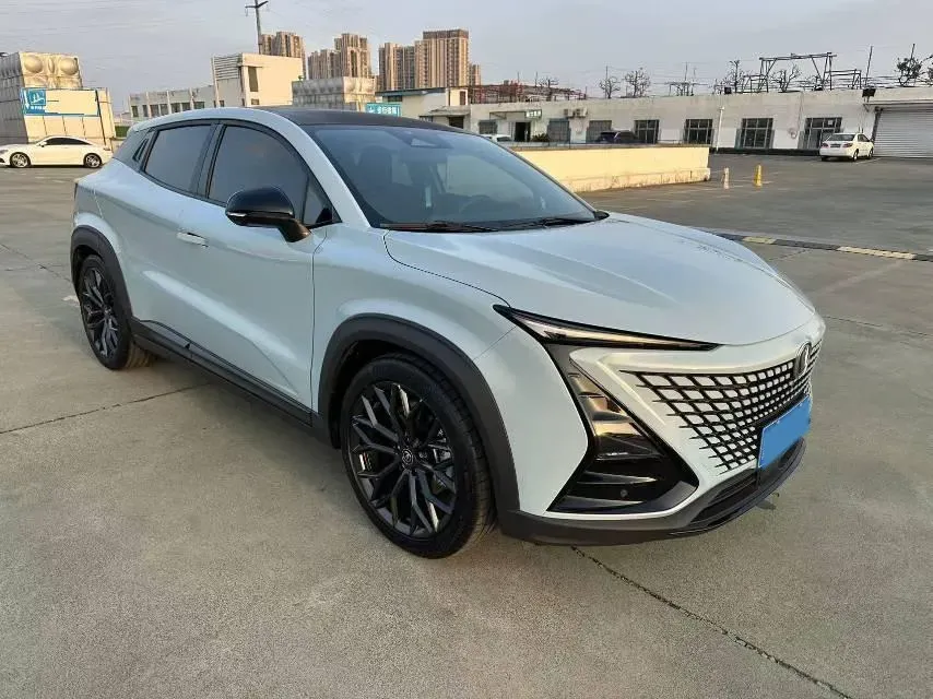 2022 ChangAn UNI-T 2.0T 233HP L4 8AT,autocango,china used car exporter,china ev exporter,chinese used car exporter,chinese used ev exporter