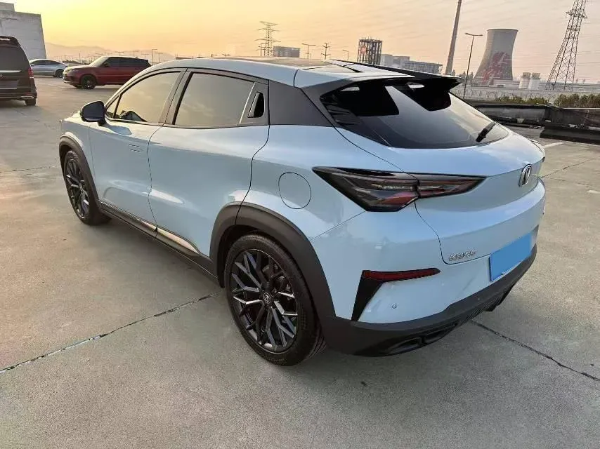 2022 ChangAn UNI-T 2.0T 233HP L4 8AT,autocango,china used car exporter,china ev exporter,chinese used car exporter,chinese used ev exporter