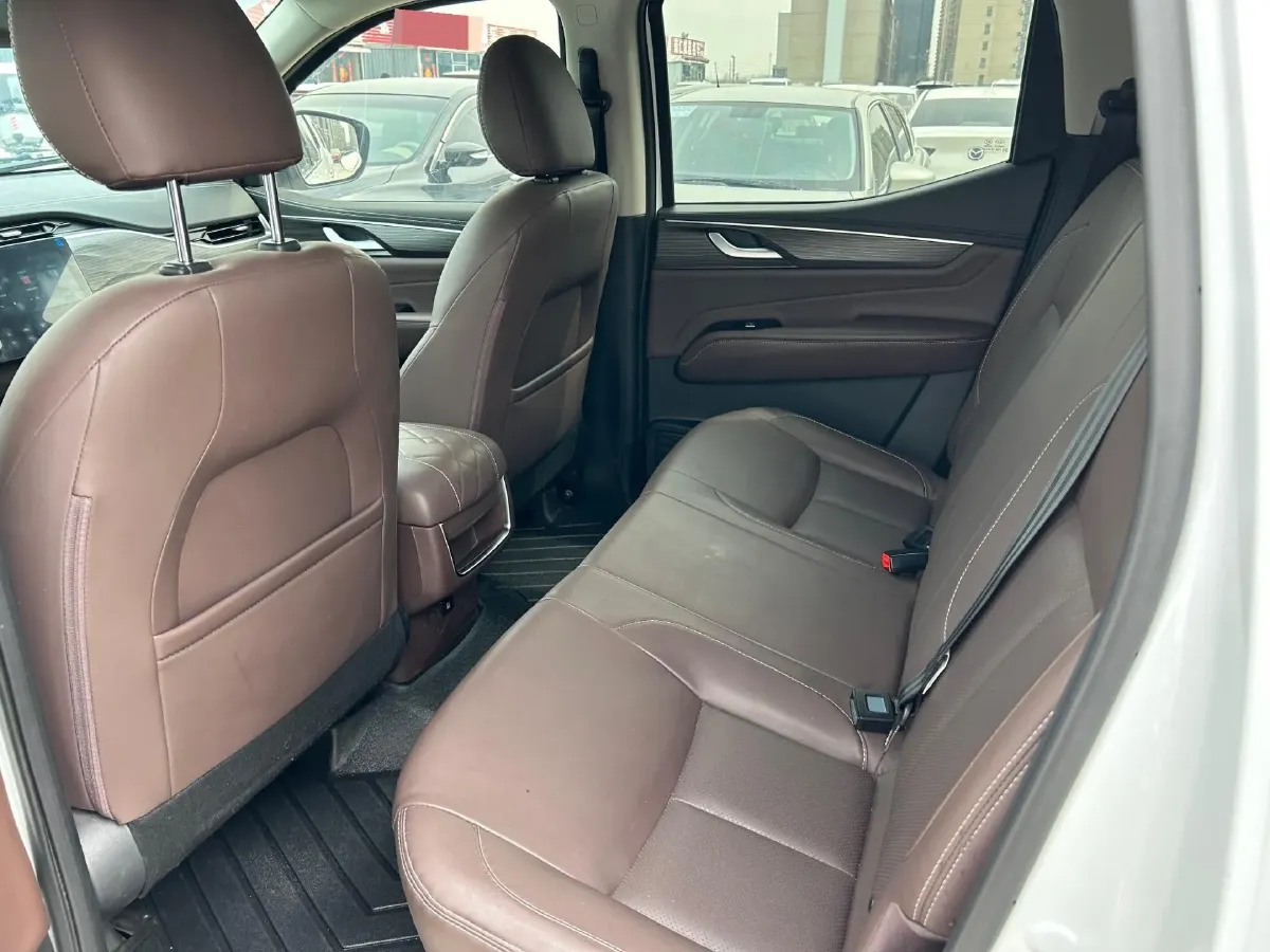 2023 Dongfeng PaLaSuo 2.0T 228HP L4 8AT,autocango,china used car exporter,china ev exporter,chinese used car exporter,chinese used ev exporter