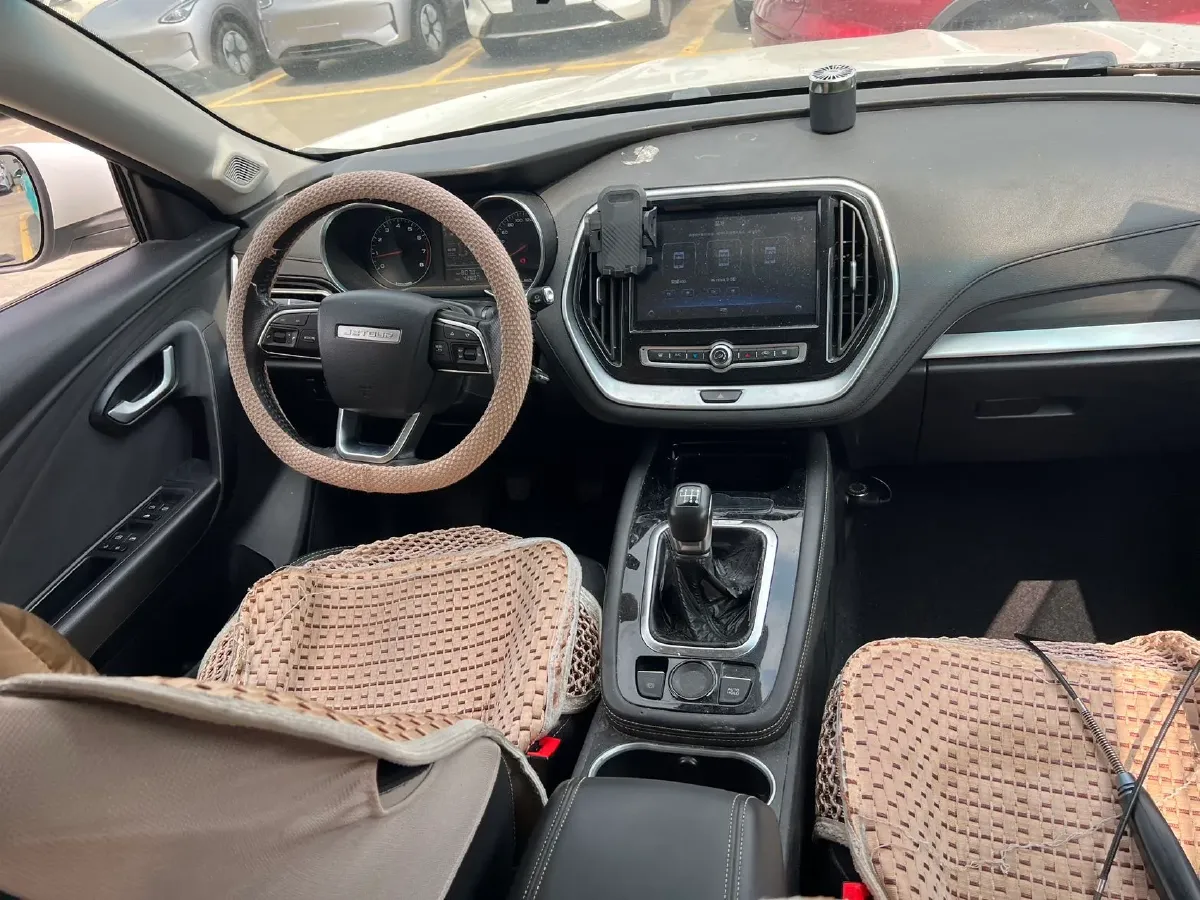 2020 Jetour X70M 1.5T 156HP L4 6MT,autocango,china used car exporter,china ev exporter,chinese used car exporter,chinese used ev exporter