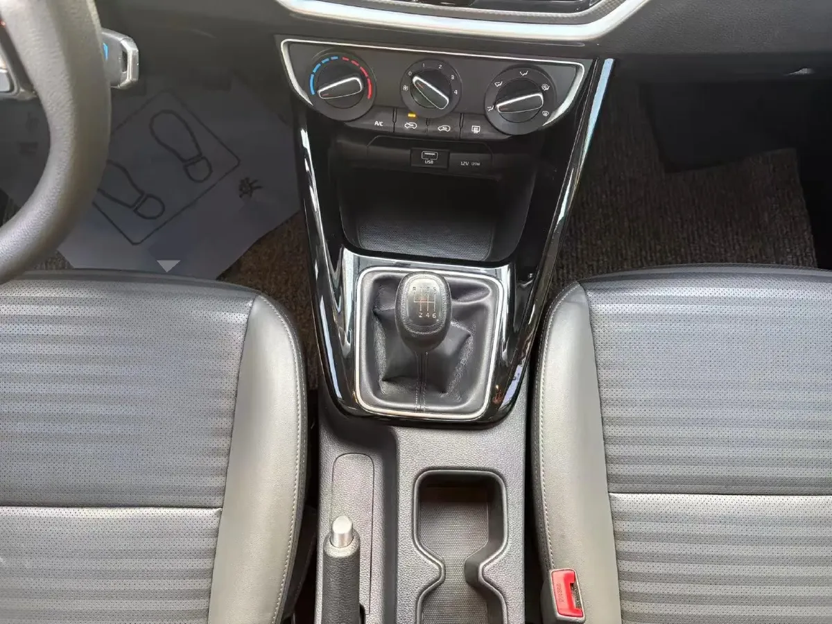 2018 Kia Sportage R 2.0L 160HP L4 6MT,autocango,china used car exporter,china ev exporter,chinese used car exporter,chinese used ev exporter