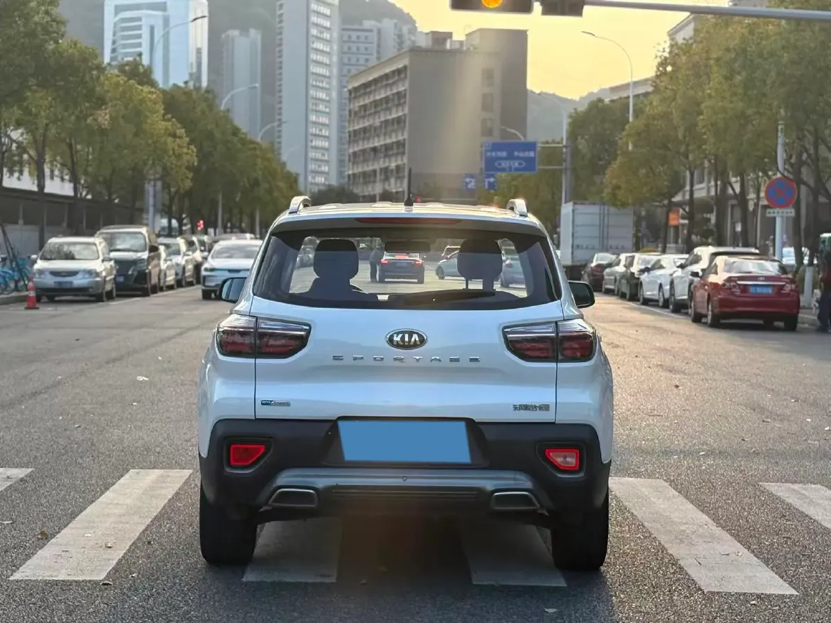 2018 Kia Sportage R 2.0L 160HP L4 6MT,autocango,china used car exporter,china ev exporter,chinese used car exporter,chinese used ev exporter