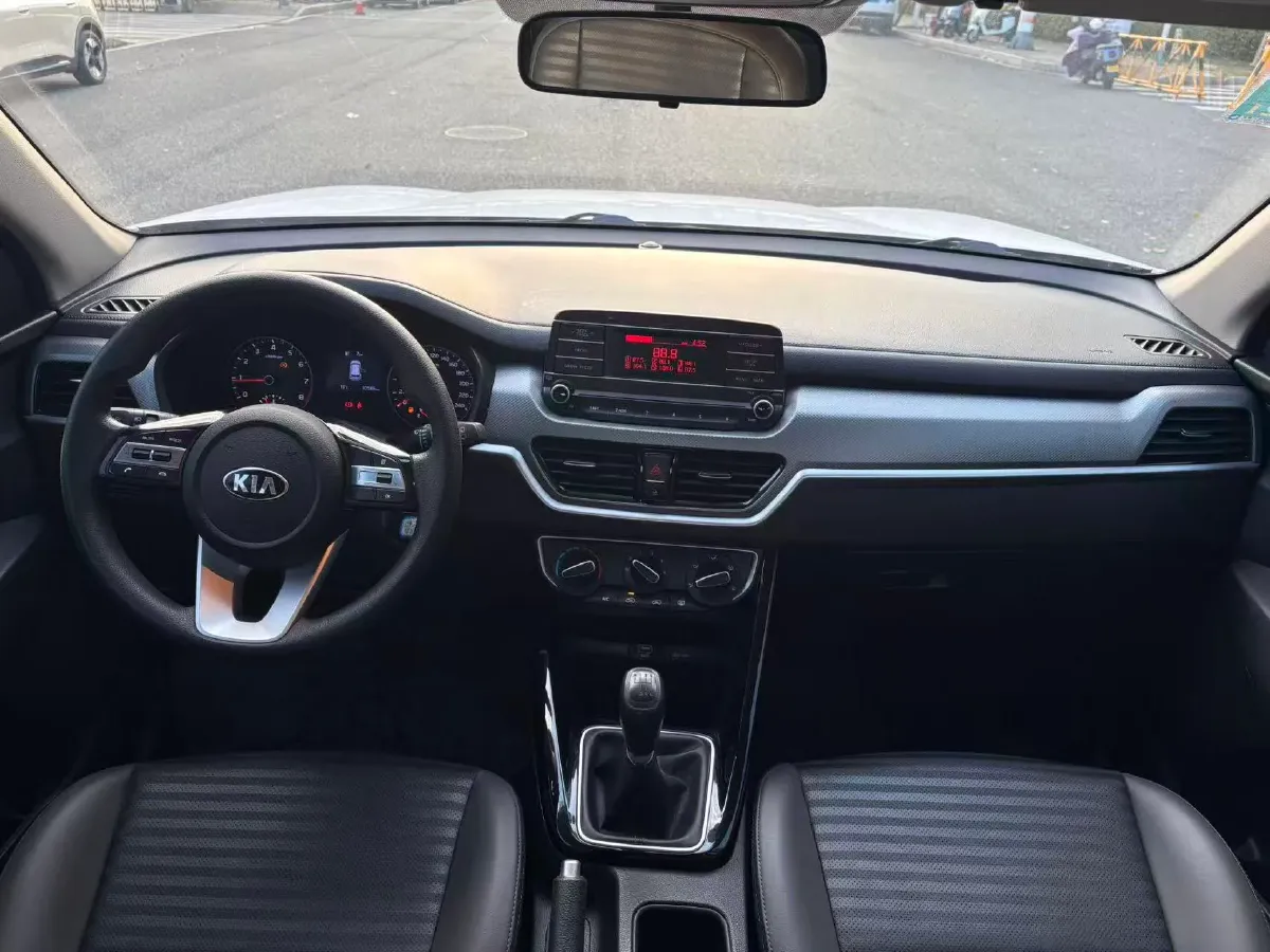 2018 Kia Sportage R 2.0L 160HP L4 6MT,autocango,china used car exporter,china ev exporter,chinese used car exporter,chinese used ev exporter