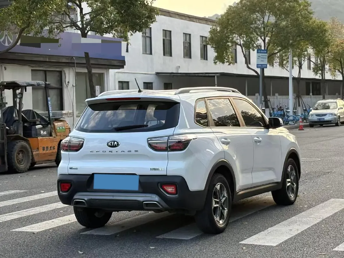 2018 Kia Sportage R 2.0L 160HP L4 6MT,autocango,china used car exporter,china ev exporter,chinese used car exporter,chinese used ev exporter
