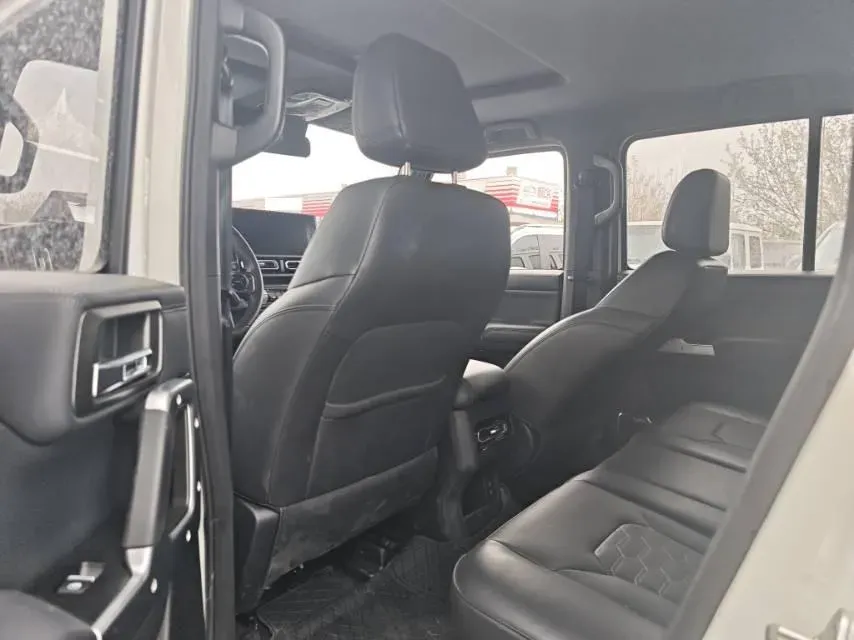 2024 212 212 T01 2.0T 252HP L4 8AT,autocango,china used car exporter,china ev exporter,chinese used car exporter,chinese used ev exporter