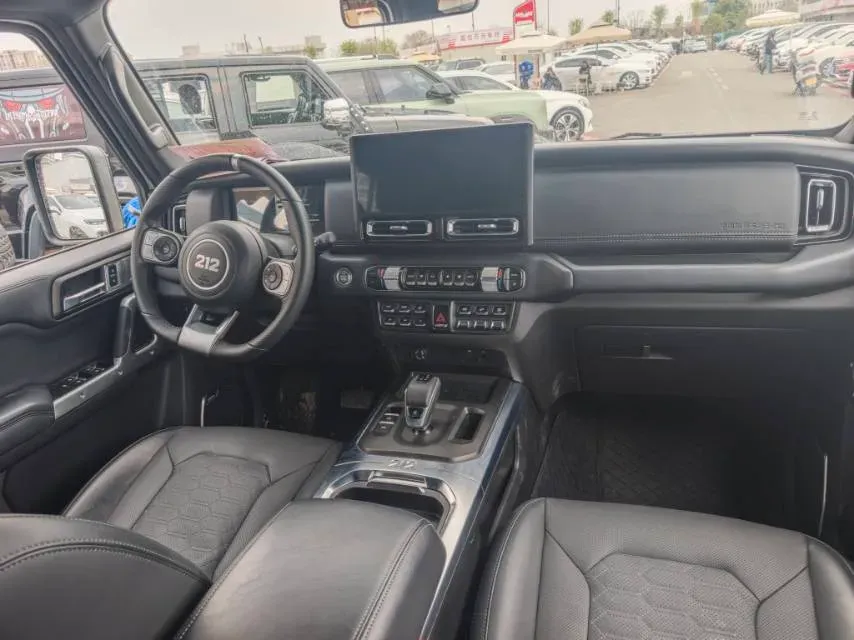 2024 212 212 T01 2.0T 252HP L4 8AT,autocango,china used car exporter,china ev exporter,chinese used car exporter,chinese used ev exporter