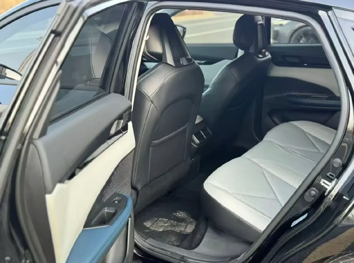 2023 ChangAn UNI-V iDD 1.5T 170HP L4 6TCT PHEV 18.4KWH,autocango,china used car exporter,china ev exporter,chinese used car exporter,chinese used ev exporter