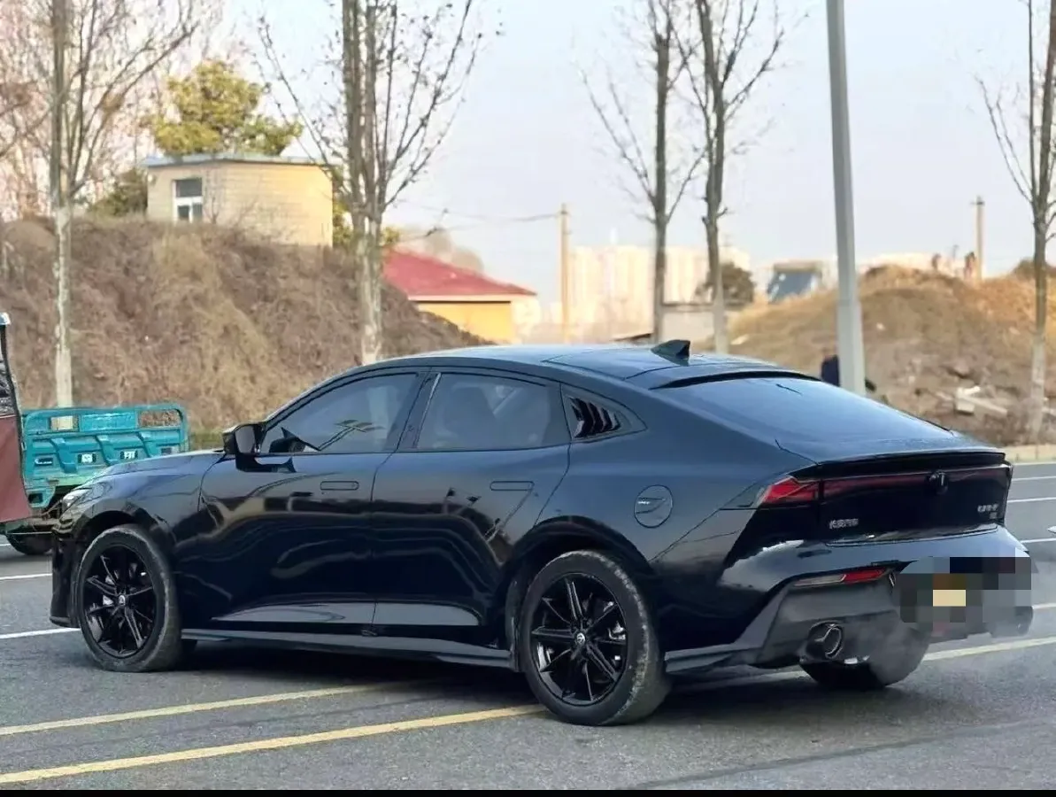 2023 ChangAn UNI-V iDD 1.5T 170HP L4 6TCT PHEV 18.4KWH,autocango,china used car exporter,china ev exporter,chinese used car exporter,chinese used ev exporter