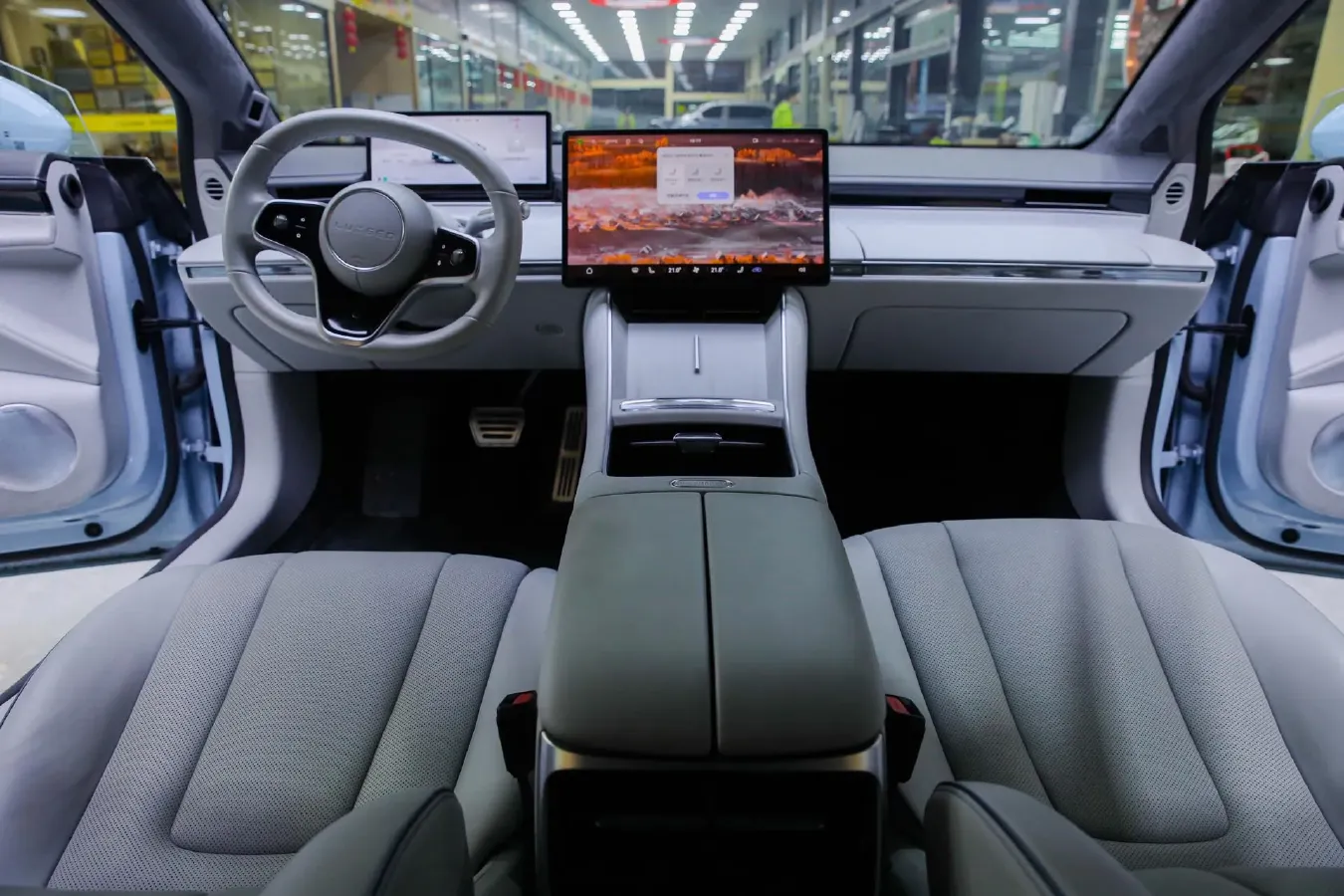 2024 Luxeed S7 BEV 100KWH,autocango,china used car exporter,china ev exporter,chinese used car exporter,chinese used ev exporter