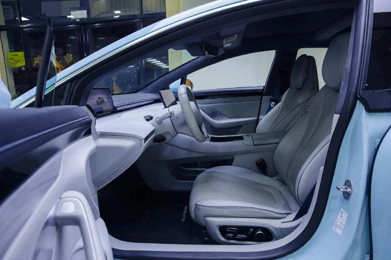 2024 Luxeed S7 BEV 100KWH,autocango,china used car exporter,china ev exporter,chinese used car exporter,chinese used ev exporter