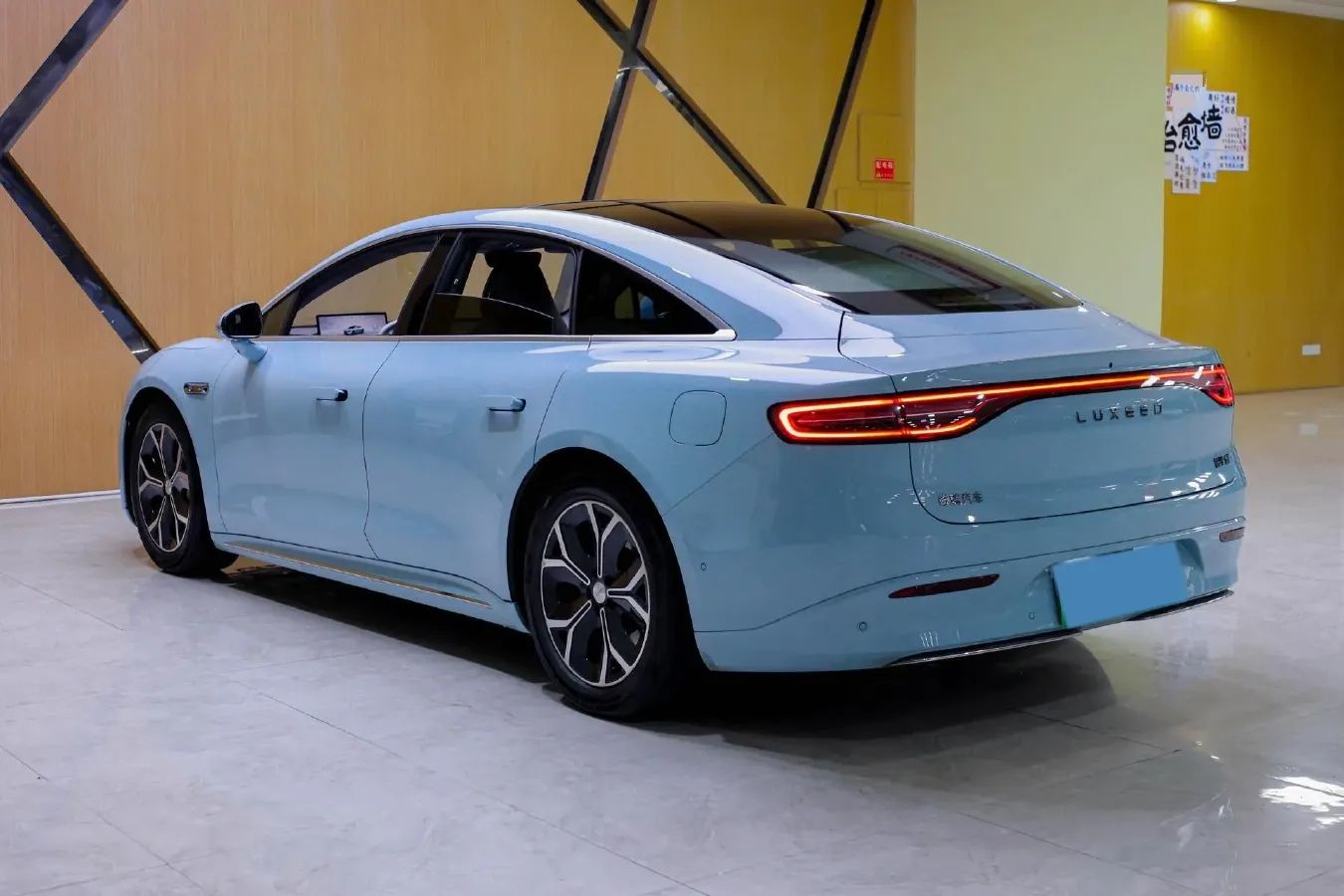 2024 Luxeed S7 BEV 100KWH,autocango,china used car exporter,china ev exporter,chinese used car exporter,chinese used ev exporter