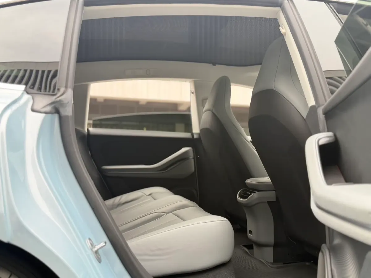 2022 JunTian HeiWuShi Youth 2.0T 203HP L4 6AT,autocango,china used car exporter,china ev exporter,chinese used car exporter,chinese used ev exporter